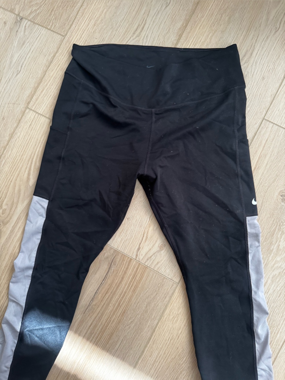 Nike Black Leggings with Light Gray Side Panels